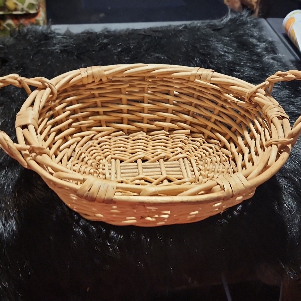 VINTAGE BAMBOO BASKET WITH 2- HANDLES.